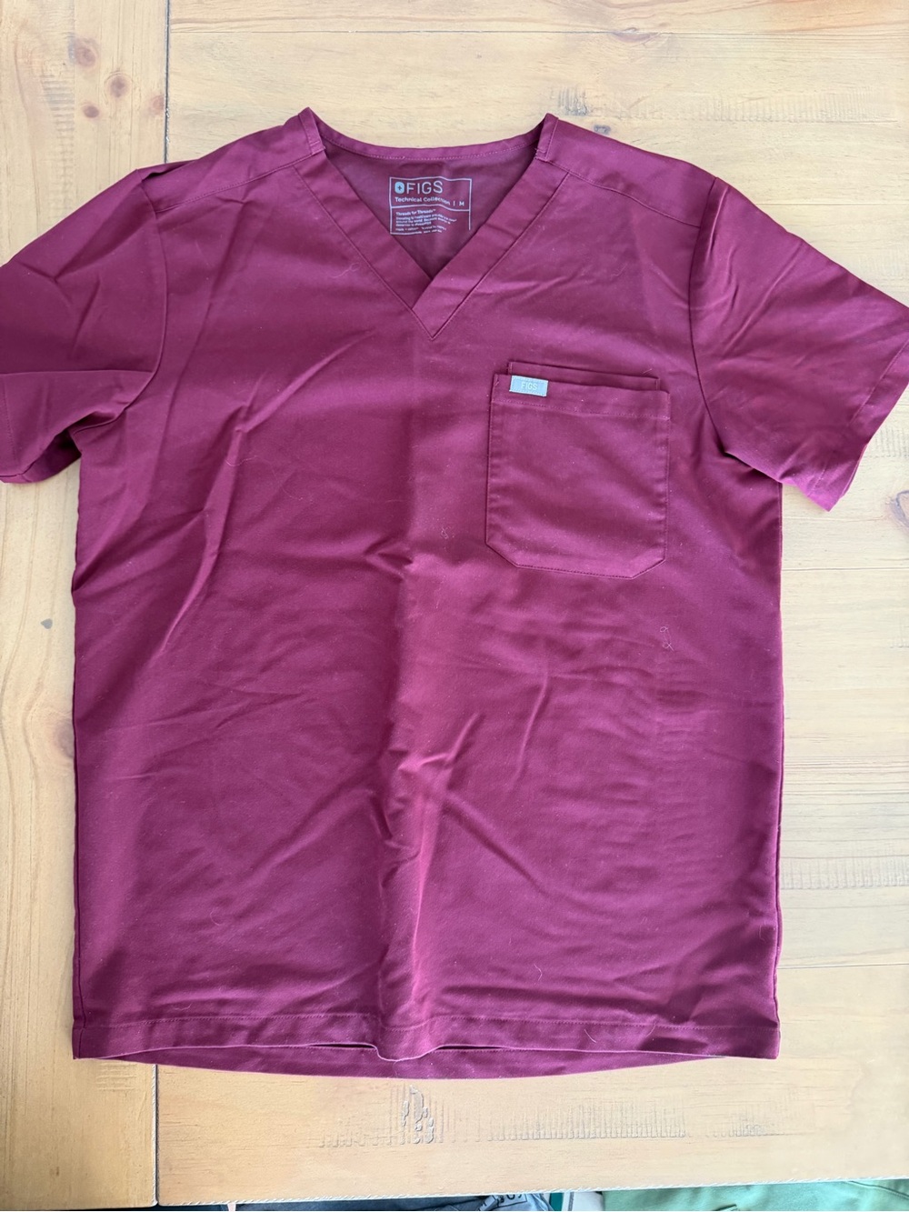 Figs Men’s Leon Three-Pocket Scrub Top - Burgundy - Size Medium